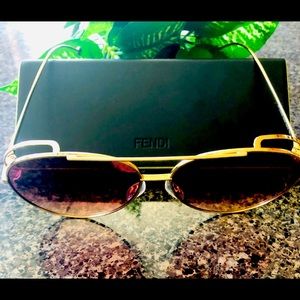 FENDI Aviator Sunglasses